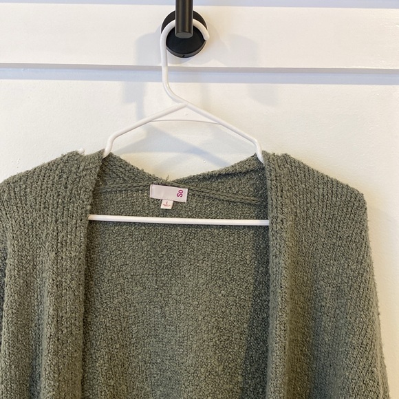 SO women’s olive green open front cardigan - Picture 2 of 10